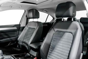 VOLKSWAGEN PASSAT 2.0 BiTDI BlueMotion Tech GT Saloon 4dr Diesel DSG 4Motion Euro 