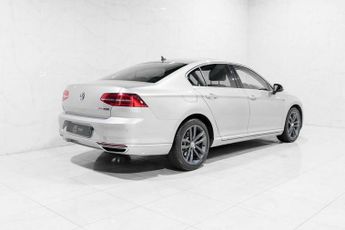 VOLKSWAGEN PASSAT 2.0 BiTDI BlueMotion Tech GT Saloon 4dr Diesel DSG 4Motion Euro 