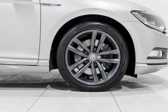 VOLKSWAGEN PASSAT 2.0 BiTDI BlueMotion Tech GT Saloon 4dr Diesel DSG 4Motion Euro 