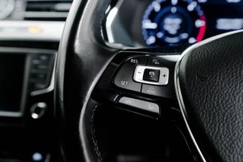 VOLKSWAGEN PASSAT 2.0 BiTDI BlueMotion Tech GT Saloon 4dr Diesel DSG 4Motion Euro 