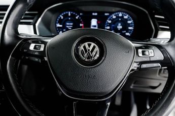 VOLKSWAGEN PASSAT 2.0 BiTDI BlueMotion Tech GT Saloon 4dr Diesel DSG 4Motion Euro 