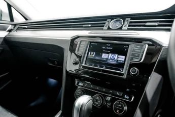 VOLKSWAGEN PASSAT 2.0 BiTDI BlueMotion Tech GT Saloon 4dr Diesel DSG 4Motion Euro 