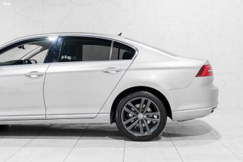 VOLKSWAGEN PASSAT 2.0 BiTDI BlueMotion Tech GT Saloon 4dr Diesel DSG 4Motion Euro 