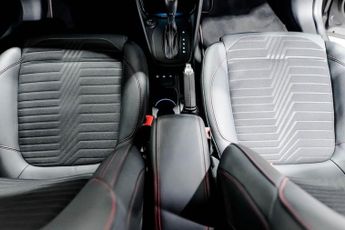 FORD PUMA 1.0T EcoBoost MHEV ST-Line X SUV 5dr Petrol Hybrid DCT Euro 6 (s