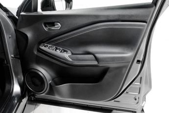 NISSAN JUKE 1.6 Tekna SUV 5dr Petrol Hybrid Auto Euro 6 (143 ps)