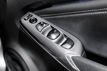 NISSAN JUKE 1.6 Tekna SUV 5dr Petrol Hybrid Auto Euro 6 (143 ps)