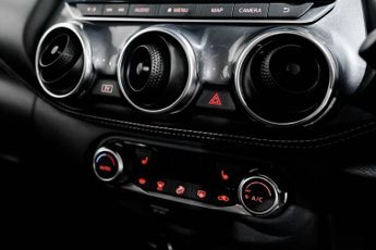 NISSAN JUKE 1.6 Tekna SUV 5dr Petrol Hybrid Auto Euro 6 (143 ps)