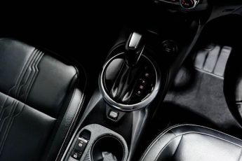 NISSAN JUKE 1.6 Tekna SUV 5dr Petrol Hybrid Auto Euro 6 (143 ps)