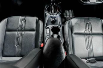 NISSAN JUKE 1.6 Tekna SUV 5dr Petrol Hybrid Auto Euro 6 (143 ps)