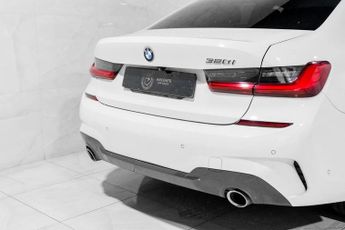 BMW 3 SERIES 2.0 320i M Sport Saloon 4dr Petrol Auto Euro 6 (s/s) (184 ps)