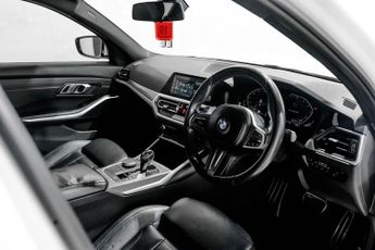 BMW 3 SERIES 2.0 320i M Sport Saloon 4dr Petrol Auto Euro 6 (s/s) (184 ps)