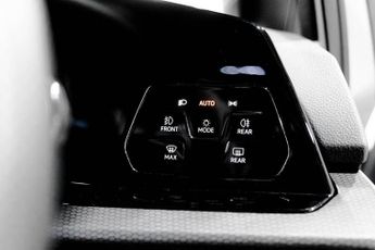 VOLKSWAGEN GOLF 2.0 TDI GTD Hatchback 5dr Diesel DSG Euro 6 (s/s) (200 ps)