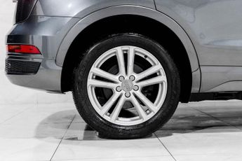 AUDI Q3 1.4 TFSI CoD S line Edition SUV 5dr Petrol S Tronic Euro 6 (s/s)