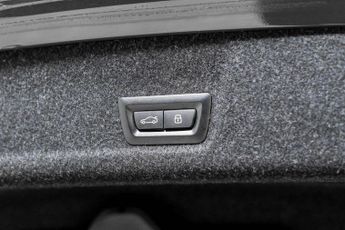 BMW 3 SERIES 2.0 330e 12kWh M Sport Saloon 4dr Petrol Plug-in Hybrid Auto xDr