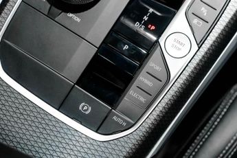 BMW 3 SERIES 2.0 330e 12kWh M Sport Saloon 4dr Petrol Plug-in Hybrid Auto xDr