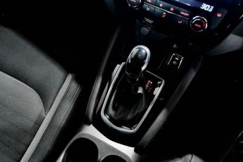 NISSAN QASHQAI 1.2 DIG-T N-Connecta SUV 5dr Petrol XTRON Euro 6 (s/s) (115 ps)