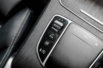 MERCEDES-BENZ GLC 2.0 GLC300d AMG Line (Premium Plus) SUV 5dr Diesel G-Tronic+ 4MA