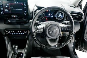 TOYOTA YARIS 1.5 VVT-h Design Hatchback 5dr Petrol Hybrid E-CVT Euro 6 (s/s) 