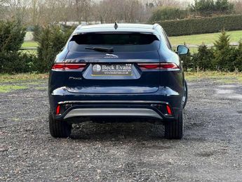 JAGUAR F-PACE 2.0 F-Pace R-Dynamic HSE D MHEV AWD Auto 4WD 5dr