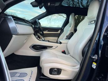 JAGUAR F-PACE 2.0 F-Pace R-Dynamic HSE D MHEV AWD Auto 4WD 5dr