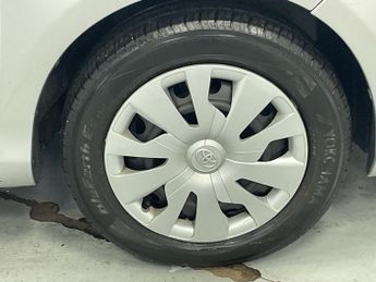 TOYOTA YARIS 1.0 VVT-i Active Hatchback 5dr Petrol Manual Euro 6 (72 ps) - AA