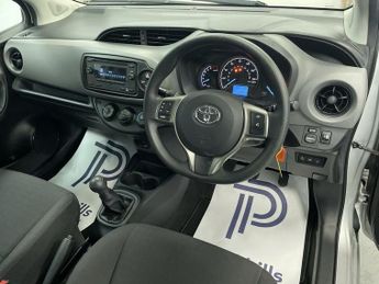 TOYOTA YARIS 1.0 VVT-i Active Hatchback 5dr Petrol Manual Euro 6 (72 ps) - AA