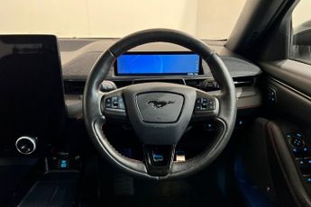 FORD MUSTANG MACH-E Standard Range 70kWh SUV 5dr Electric Automatic AWD (269 ps) 360