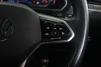 VOLKSWAGEN TIGUAN 1.5 TSI R-Line DSG Euro 6 (s/s) 5dr