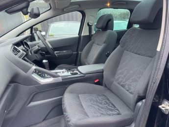 PEUGEOT 3008 2.0 HDi Allure SUV 5dr Diesel Auto Euro 5 (163 ps)