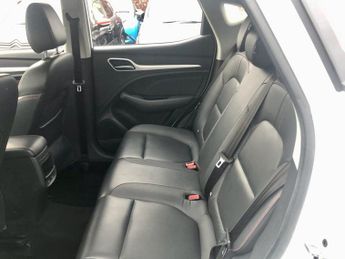 MG MG ZS 1.0 T-GDI Exclusive SUV 5dr Petrol Auto Euro 6 (111 ps)