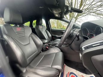 FORD FOCUS 2.0 TDCi ST-3 Hatchback 5dr Diesel Powershift Euro 6 (s/s) (185 