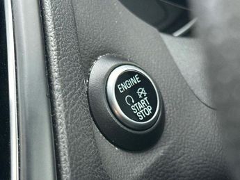 FORD FOCUS 2.0 TDCi ST-3 Hatchback 5dr Diesel Powershift Euro 6 (s/s) (185 