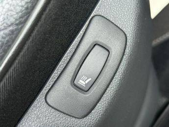 RENAULT CAPTUR 1.5 dCi ENERGY GT Line SUV 5dr Diesel EDC Euro 6 (s/s) (90 ps)