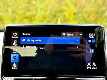 VOLKSWAGEN ID.3 Pro S 77kWh Tour Hatchback 5dr Electric Auto (204 ps)