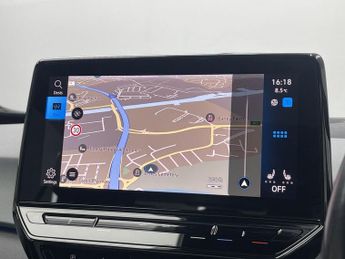 VOLKSWAGEN ID.3 Pro Performance 58kWh Family Hatchback 5dr Electric Auto (204 ps