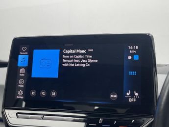 VOLKSWAGEN ID.3 Pro Performance 58kWh Family Hatchback 5dr Electric Auto (204 ps