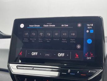 VOLKSWAGEN ID.3 Pro Performance 58kWh Family Hatchback 5dr Electric Auto (204 ps