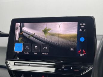 VOLKSWAGEN ID.3 Pro Performance 58kWh Family Hatchback 5dr Electric Auto (204 ps