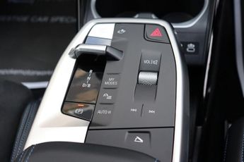 BMW IX2 20 66.5kWh SHADOW EDITION EDRIVE 