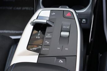 BMW IX2 20 66.5kWh SHADOW EDITION EDRIVE 