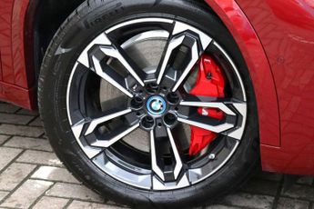 BMW IX2 20 66.5kWh SHADOW EDITION EDRIVE 