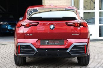 BMW IX2 20 66.5kWh SHADOW EDITION EDRIVE 