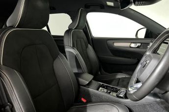 VOLVO XC40 2.0 B5 MHEV R-Design Pro SUV 5dr Petrol Hybrid Auto AWD Euro 6 (