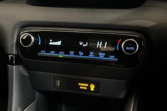 TOYOTA YARIS 1.5 VVT-h Icon Hatchback 5dr Petrol Hybrid E-CVT Euro 6 (s/s) (1