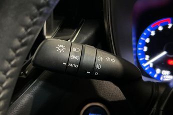 TOYOTA COROLLA 1.8 VVT-h Icon Hatchback 5dr Petrol Hybrid CVT Euro 6 (s/s) (140