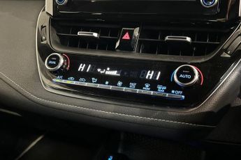 TOYOTA COROLLA 1.8 VVT-h Icon Hatchback 5dr Petrol Hybrid CVT Euro 6 (s/s) (140