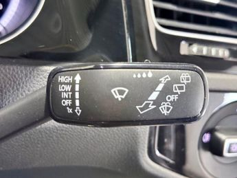 VOLKSWAGEN GOLF 2.0 TSI BlueMotion Tech R Hatchback 5dr Petrol DSG 4Motion Euro 