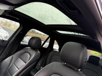 MERCEDES-BENZ GLC 2.1 GLC220d AMG Line (Premium) SUV 5dr Diesel G-Tronic 4MATIC Eu