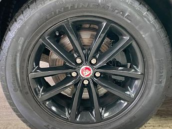 JAGUAR F-PACE 2.0 D180 Prestige SUV 5dr Diesel Auto AWD Euro 6 (s/s) (180 ps)