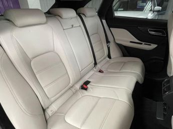 JAGUAR F-PACE 2.0 D180 Prestige SUV 5dr Diesel Auto AWD Euro 6 (s/s) (180 ps)